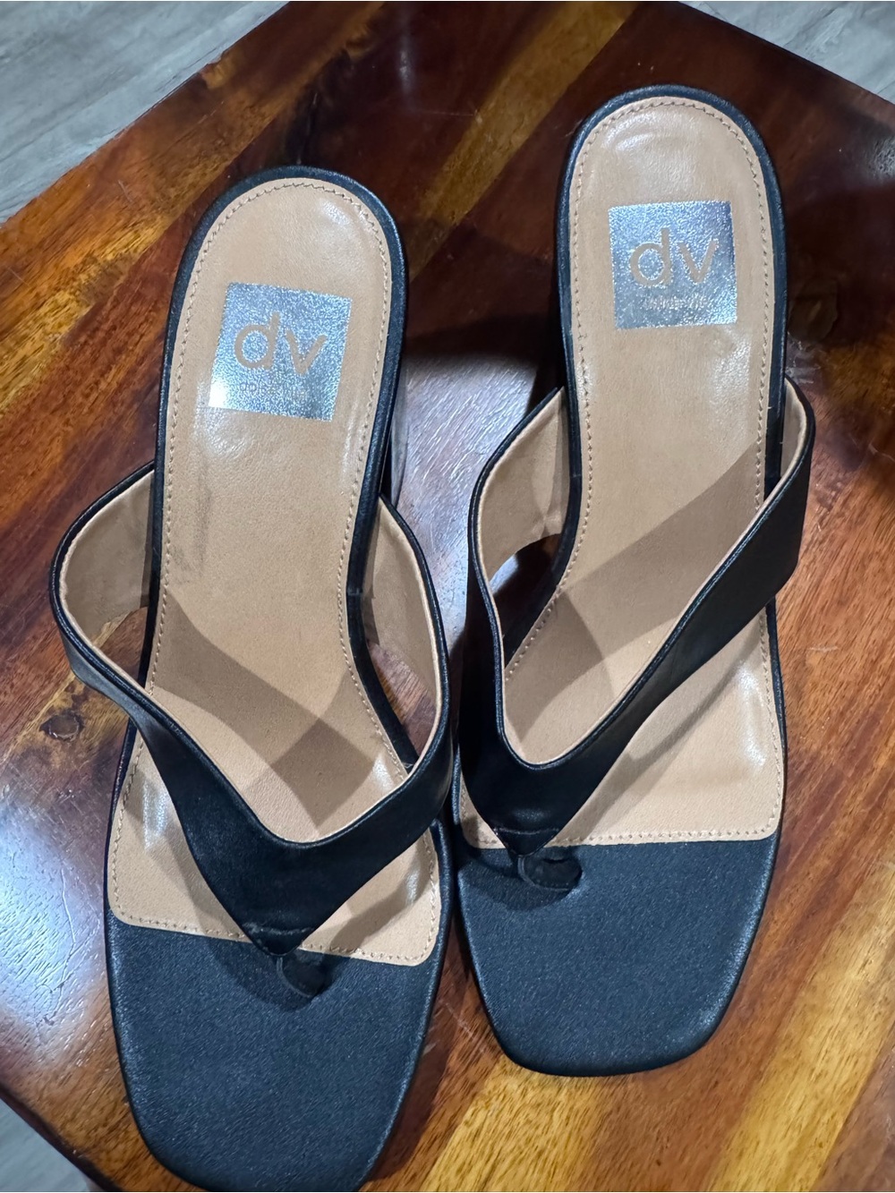 DV by Dolce Vita Black Thong Sandal with Tan Insole